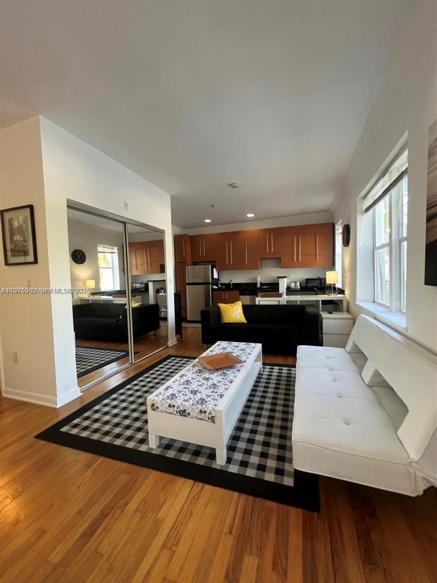 HAMILTON CONDO - Residential Lease