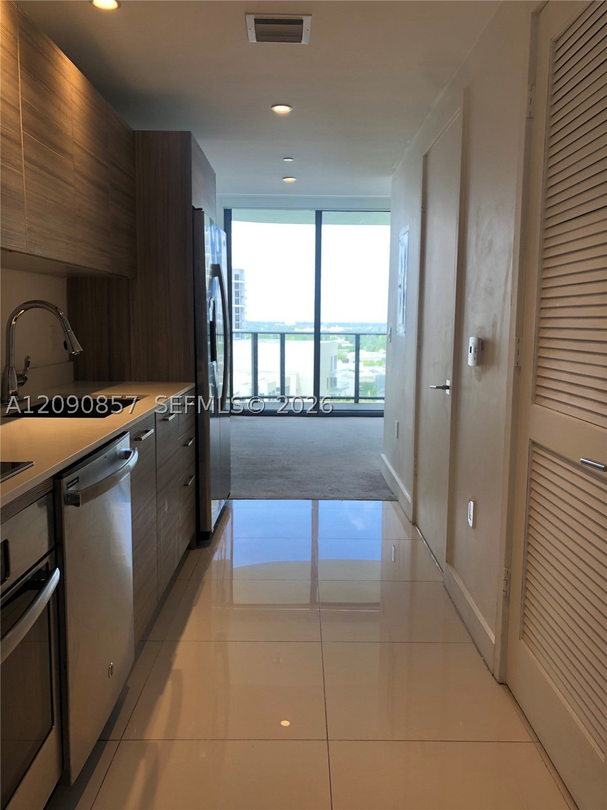 121 NE 34 ST 1515