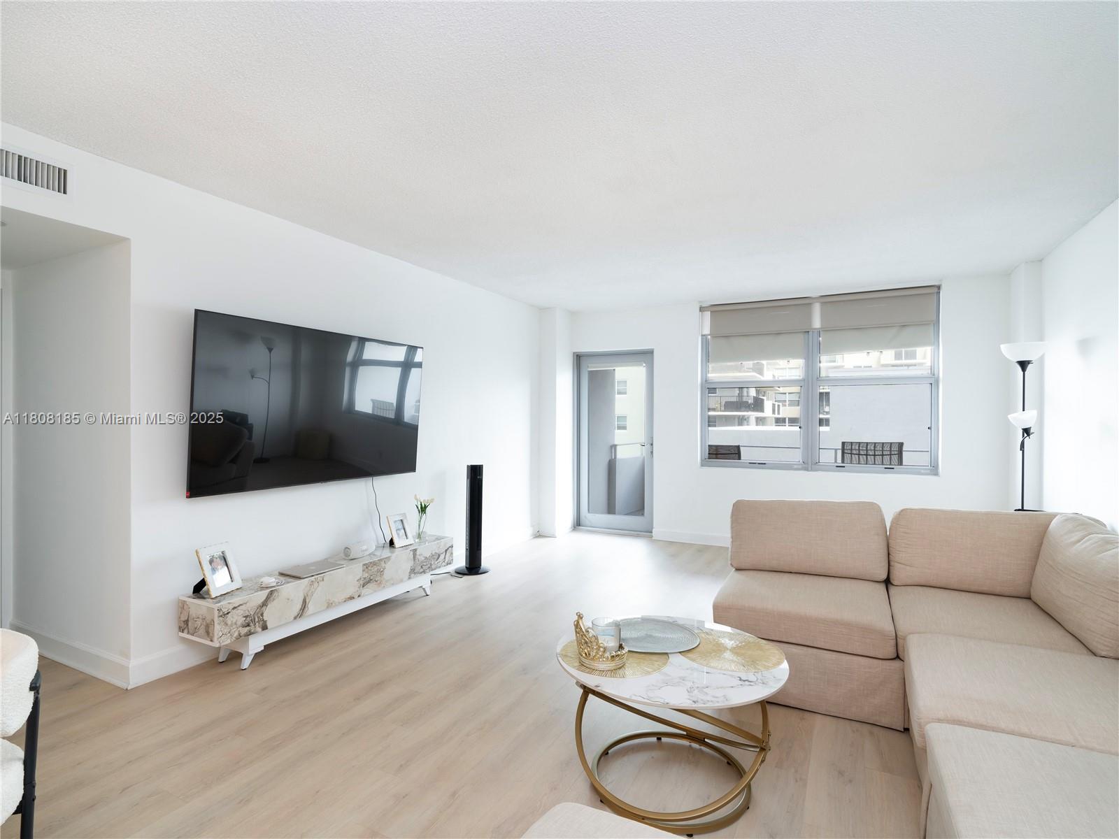 9225 Collins Ave 309