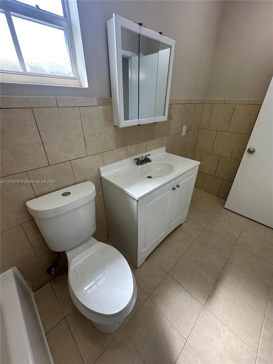 WESTWOOD LAKE 10TH ADDN - Residential