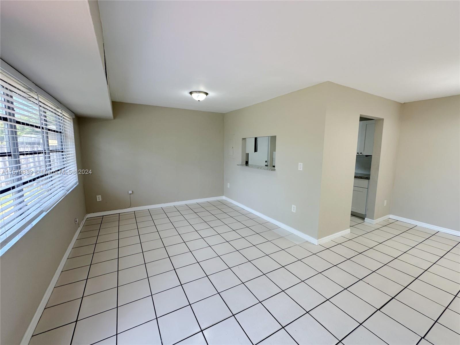 WESTWOOD LAKE 10TH ADDN - Residential