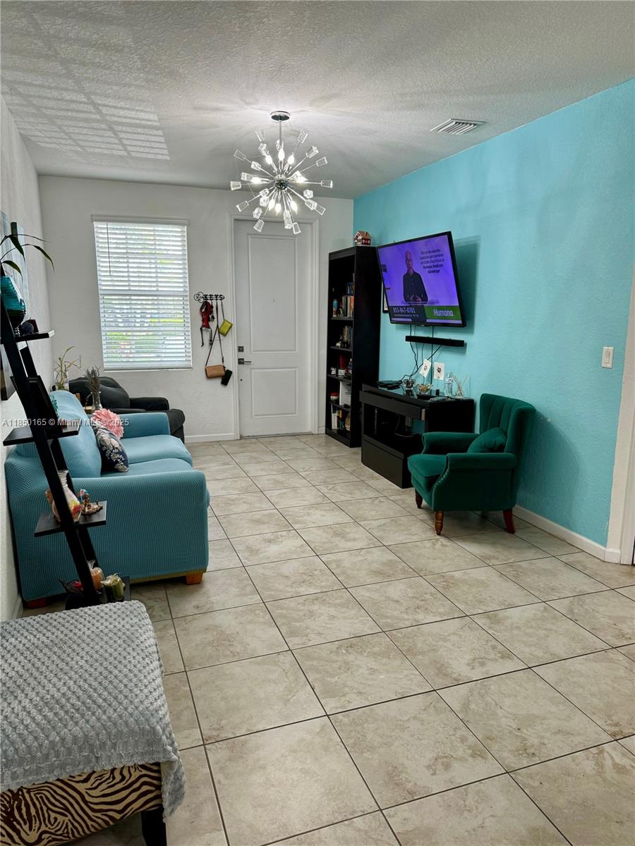 1386 SE 23rd Ter