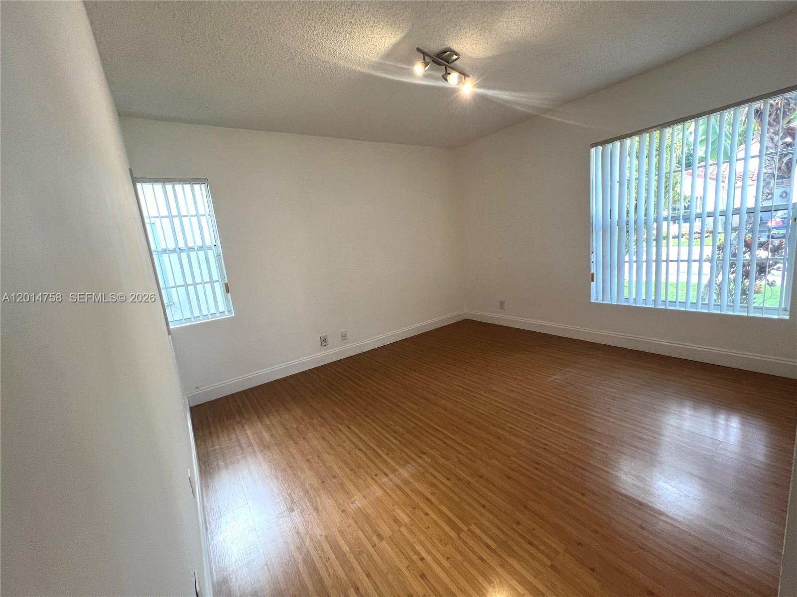 SECTOR 5 - - Residential Lease