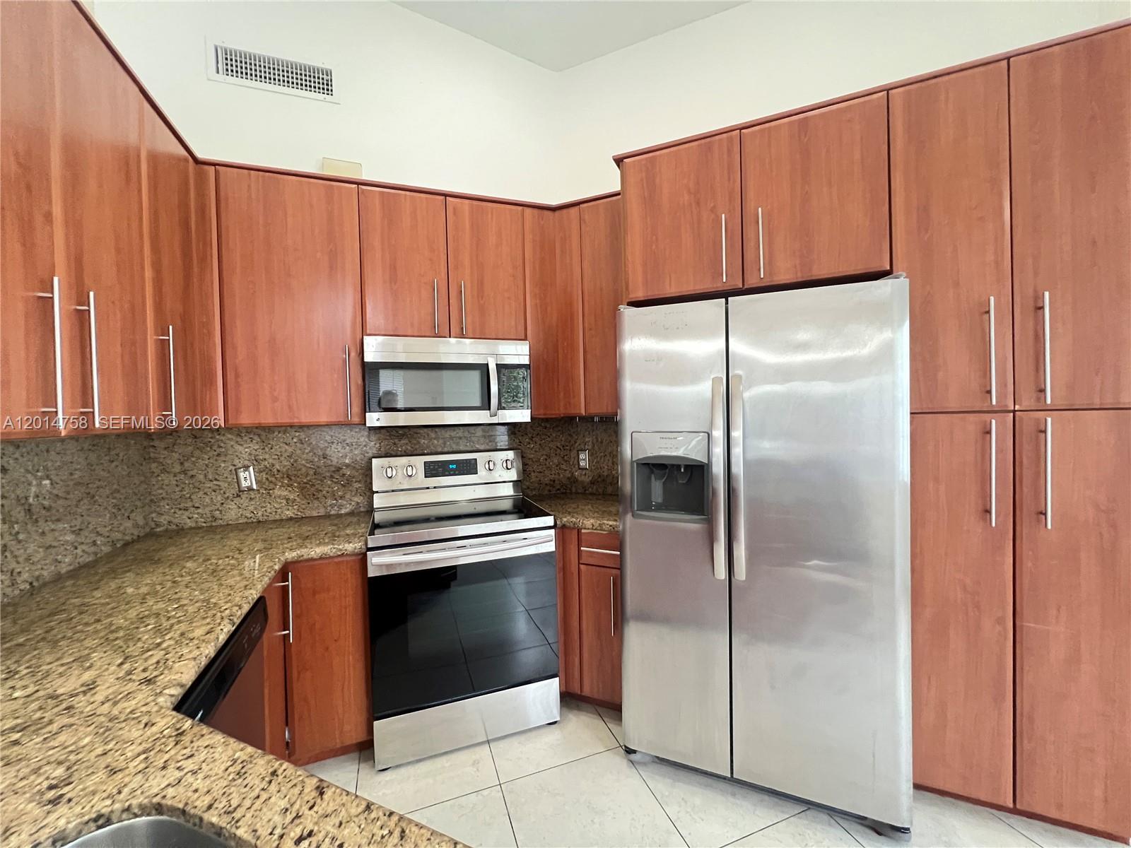 SECTOR 5 - - Residential Lease
