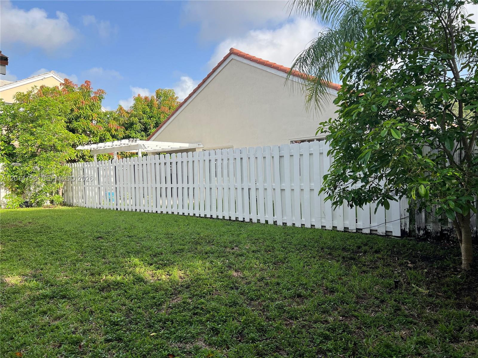 SECTOR 5 - - Residential Lease
