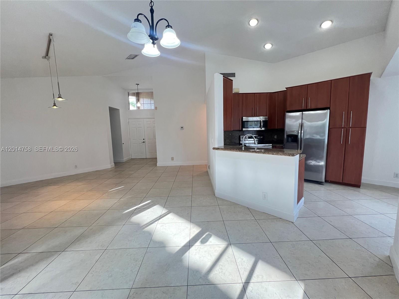 SECTOR 5 - - Residential Lease