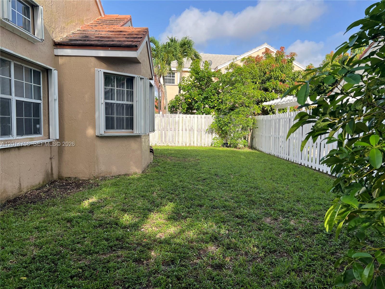 SECTOR 5 - - Residential Lease
