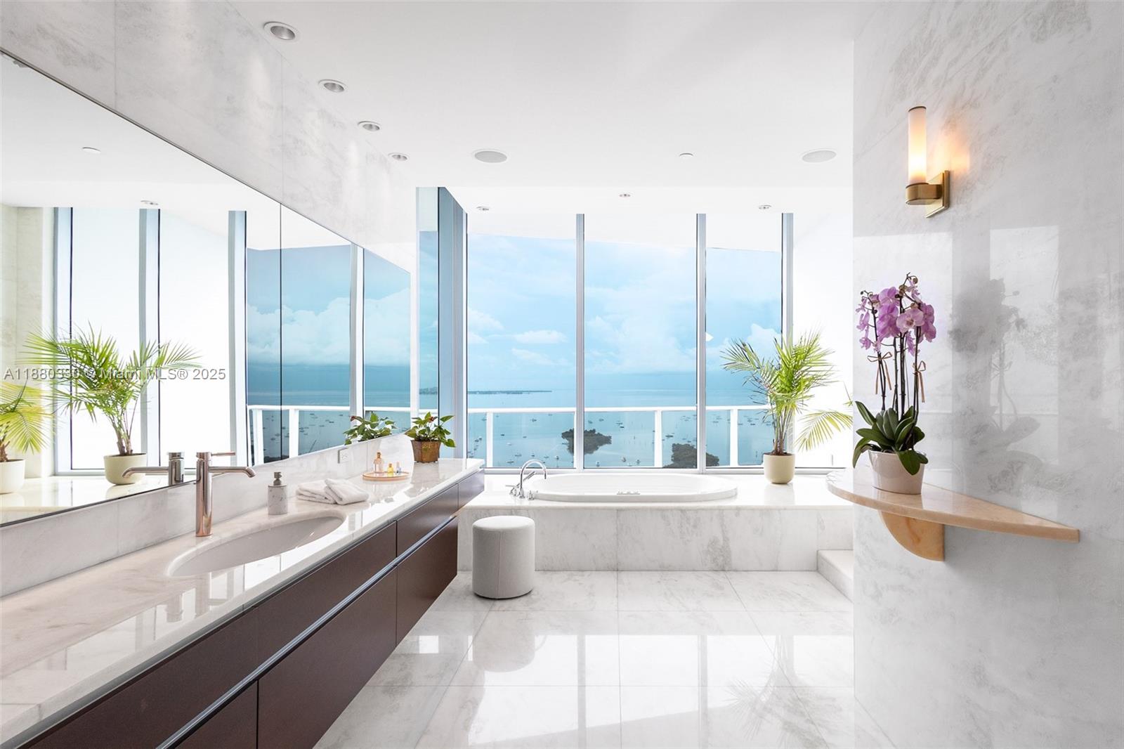 GROVENOR HOUSE CONDO - Residential