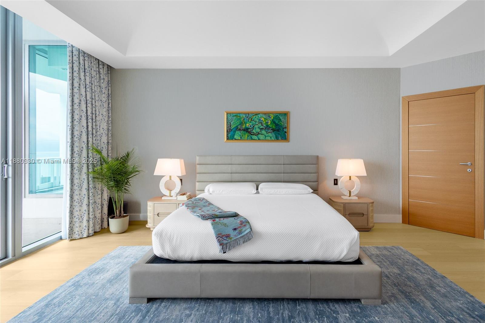 GROVENOR HOUSE CONDO - Residential