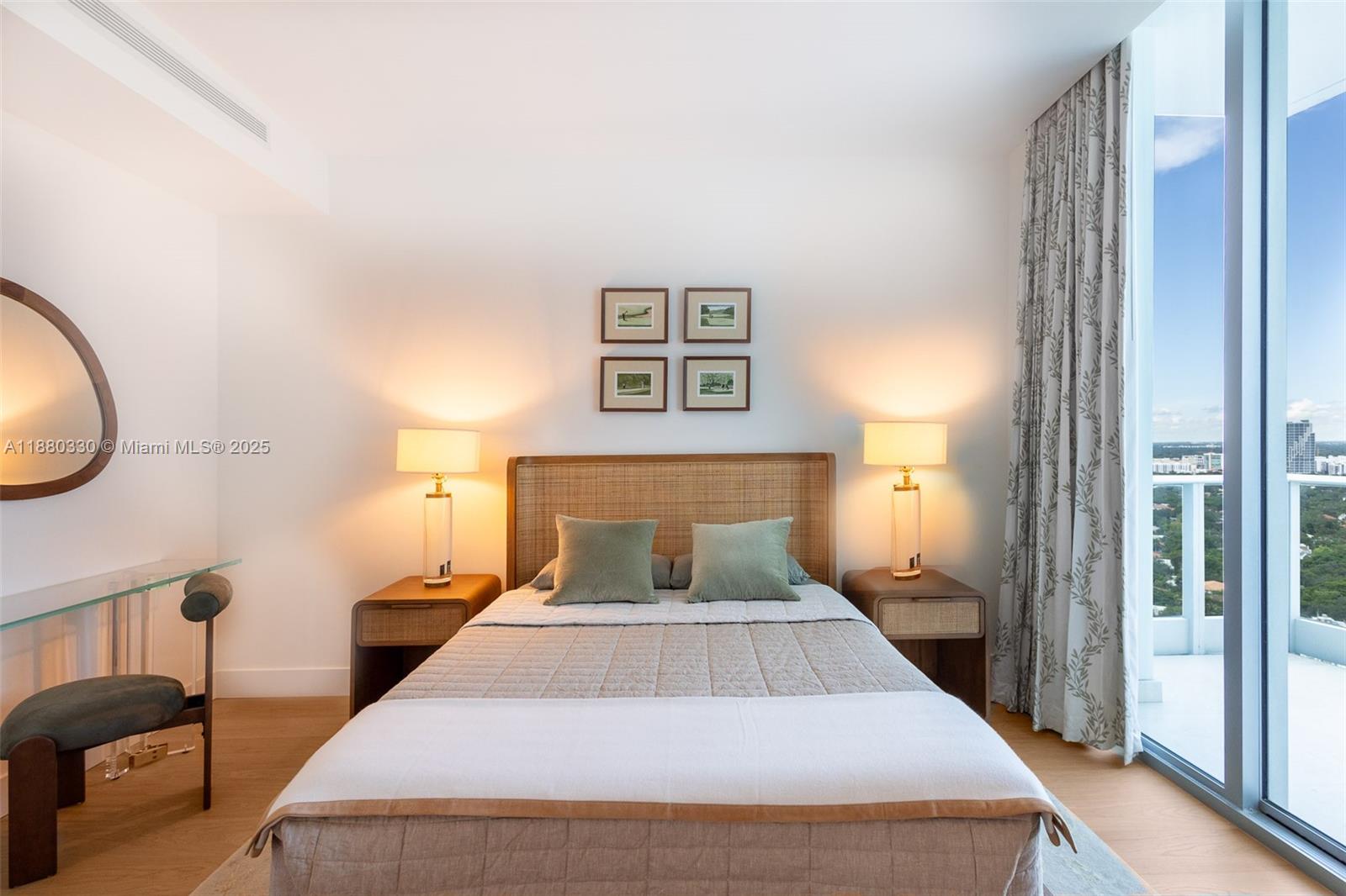 GROVENOR HOUSE CONDO - Residential