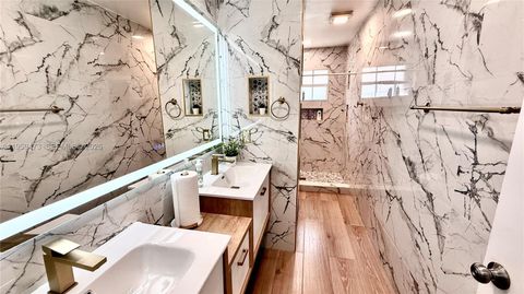 5470 Pine Cir Coral Springs FL 33067