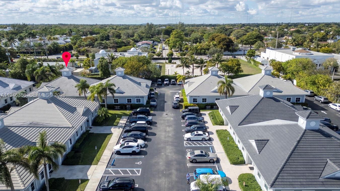 20770 W Dixie Hwy De Hwy