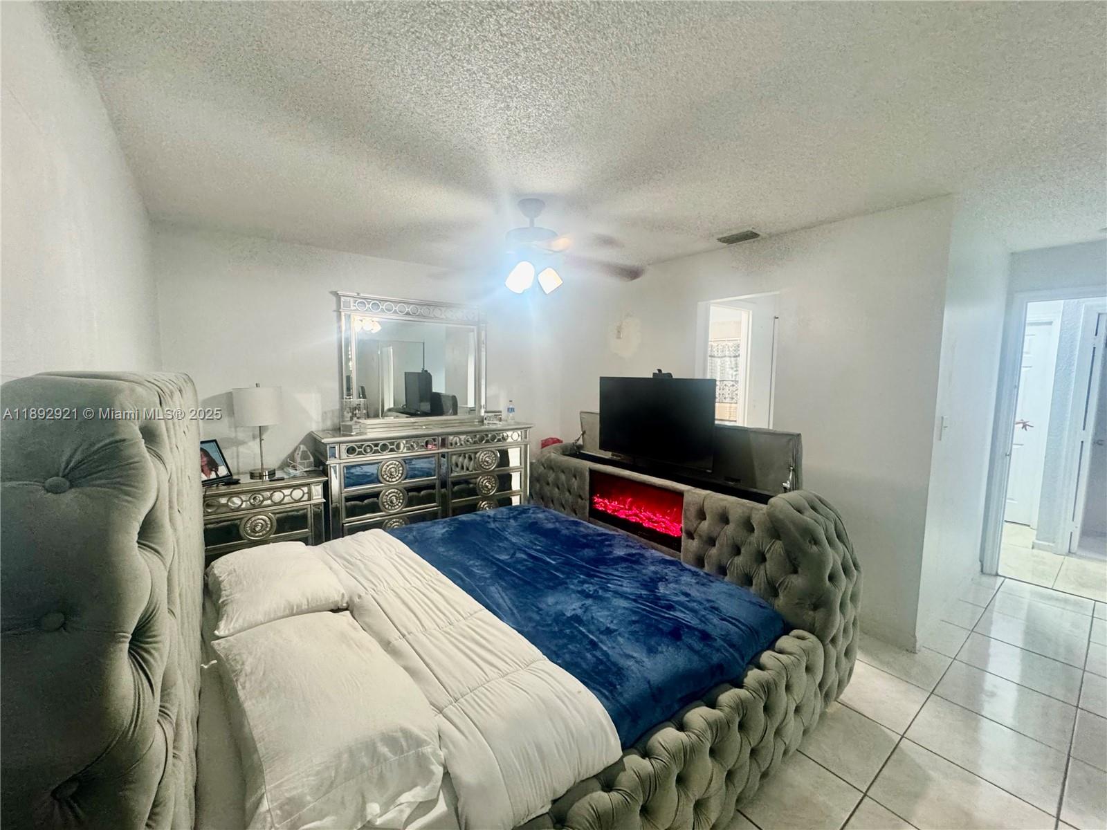 SAN SEBASTIAN TWNHSES - Residential Lease