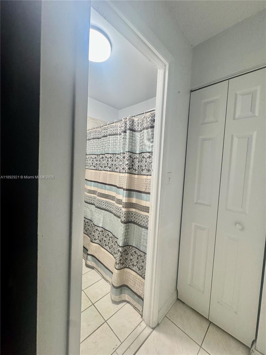 SAN SEBASTIAN TWNHSES - Residential Lease