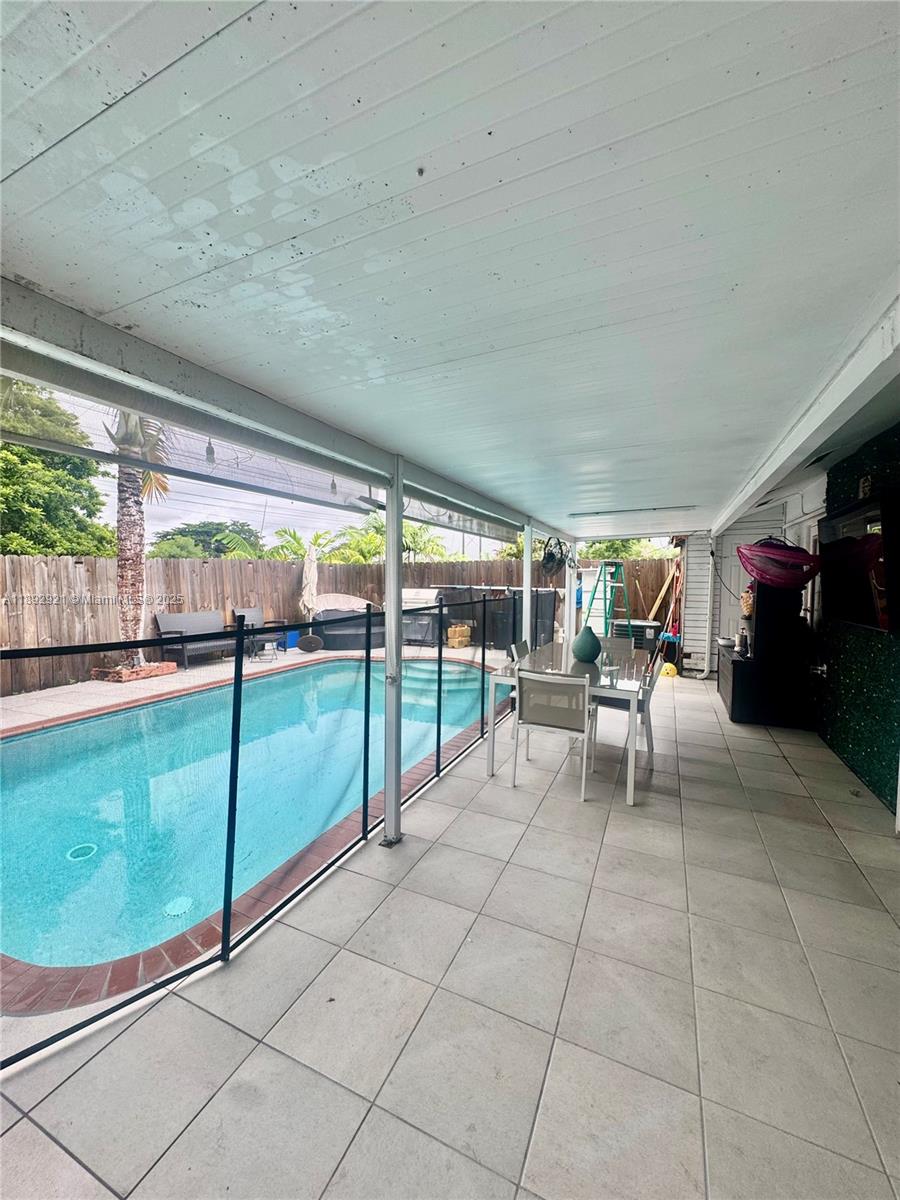 SAN SEBASTIAN TWNHSES - Residential Lease