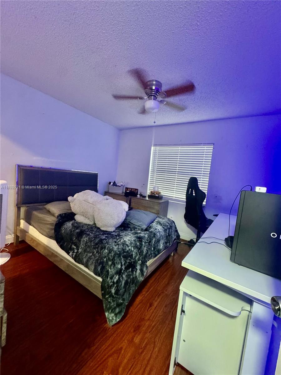 SAN SEBASTIAN TWNHSES - Residential Lease