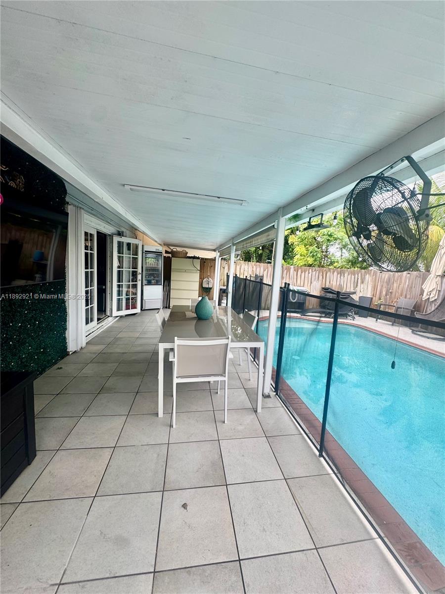 SAN SEBASTIAN TWNHSES - Residential Lease