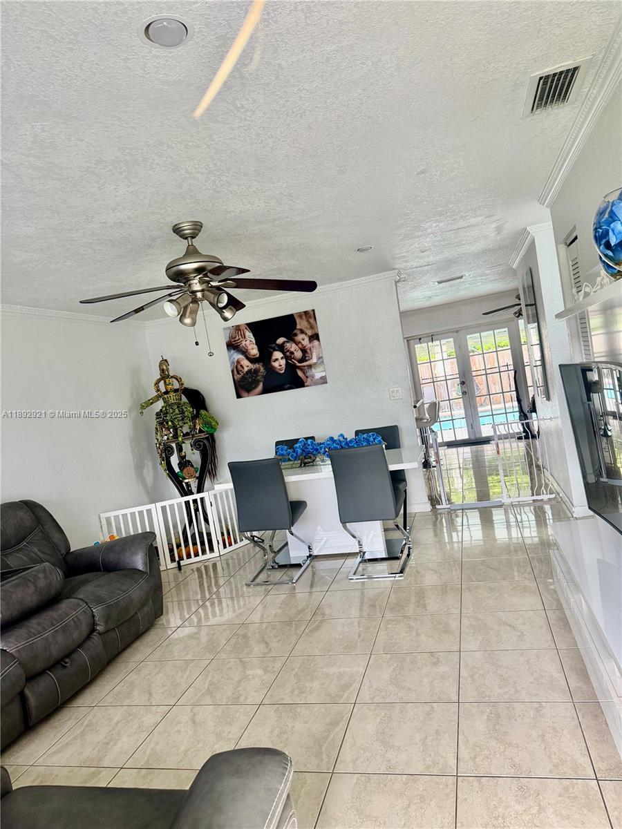 SAN SEBASTIAN TWNHSES - Residential Lease