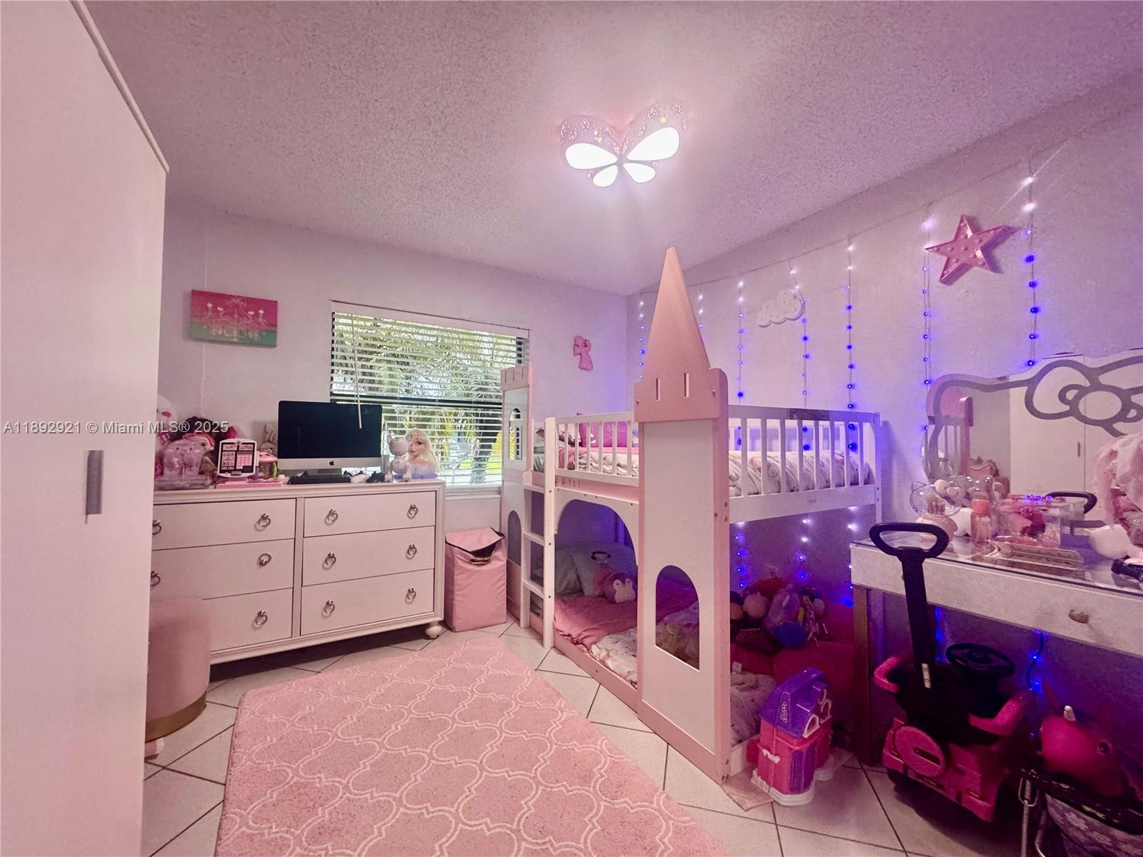 SAN SEBASTIAN TWNHSES - Residential Lease