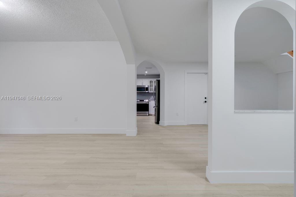 BRISTOL POINTE - Residential