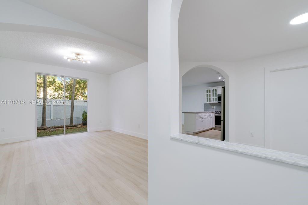 BRISTOL POINTE - Residential