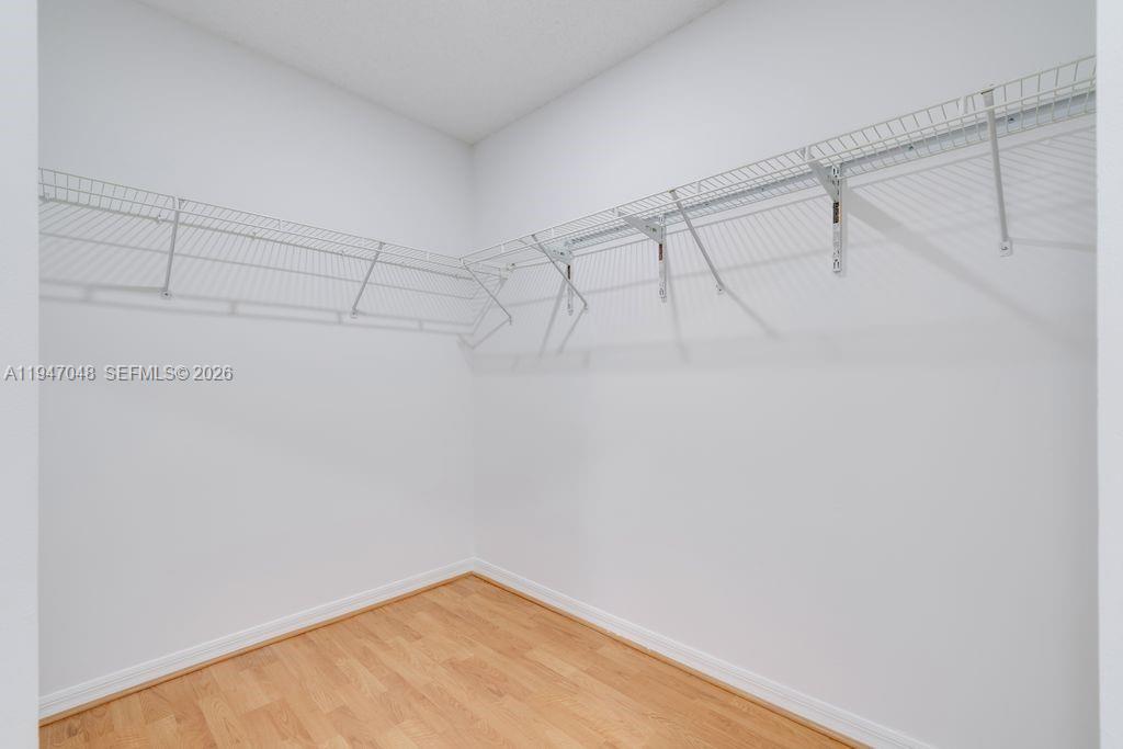 BRISTOL POINTE - Residential