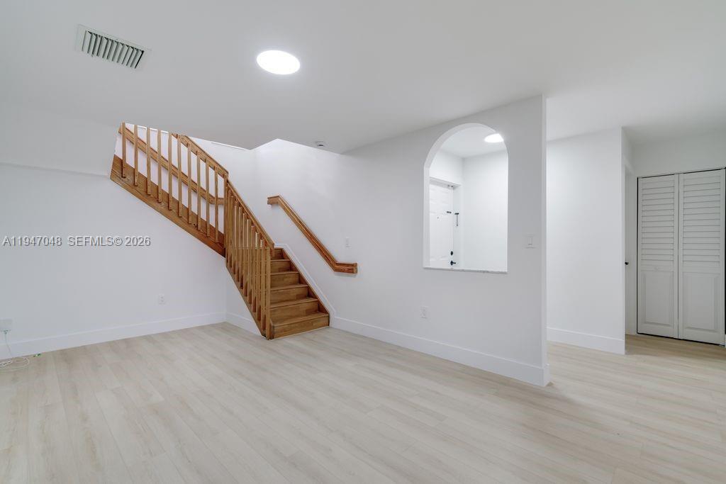 BRISTOL POINTE - Residential