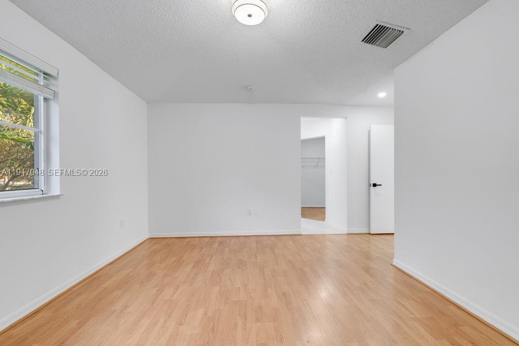 BRISTOL POINTE - Residential