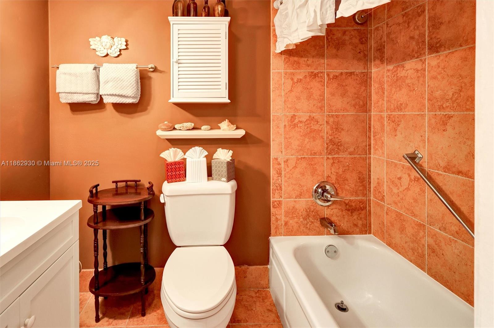 GREENS OF INVERRARY PHASE - Residential