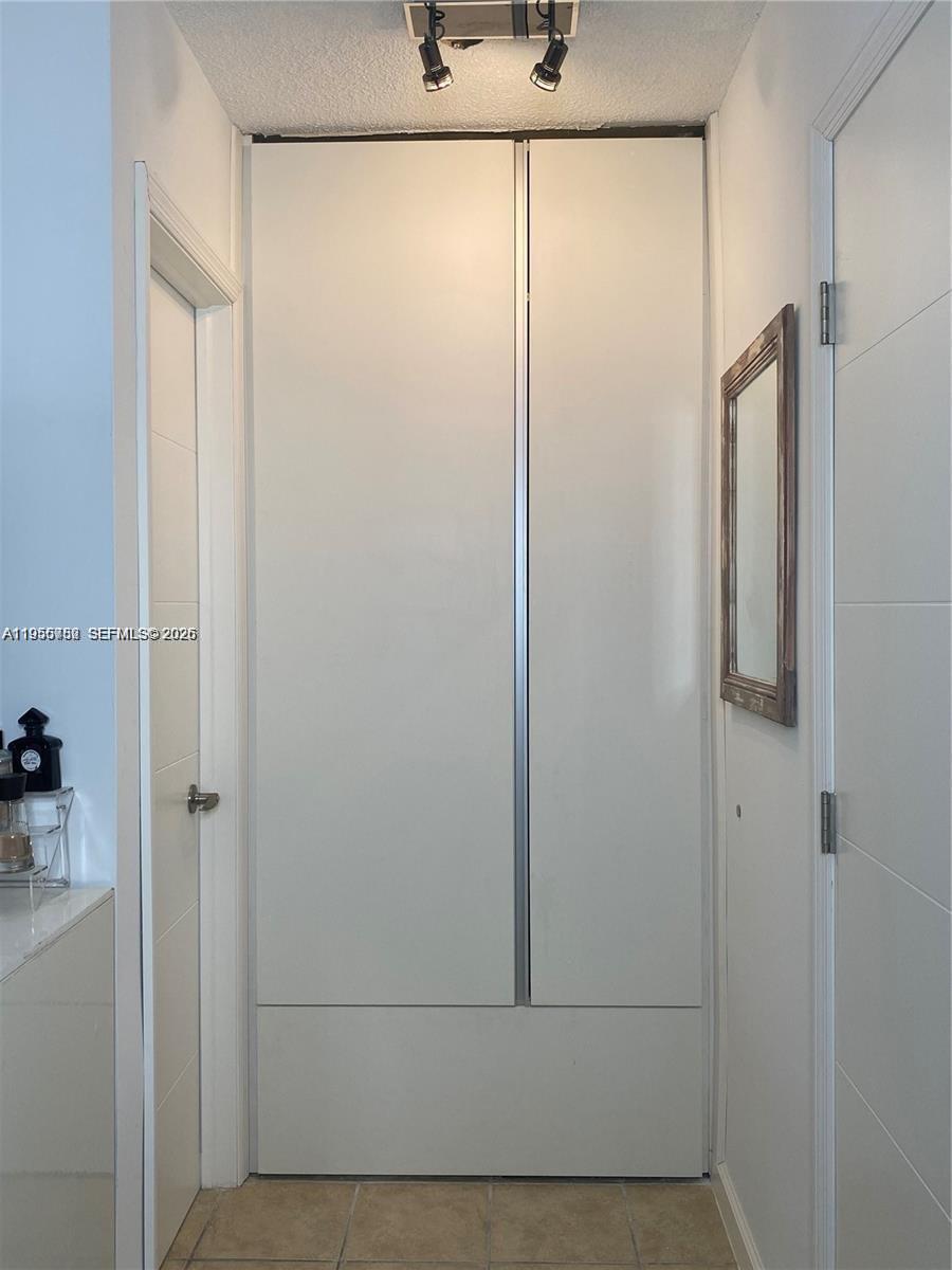SANTA MONICA CONDOMINIUM - Residential Lease
