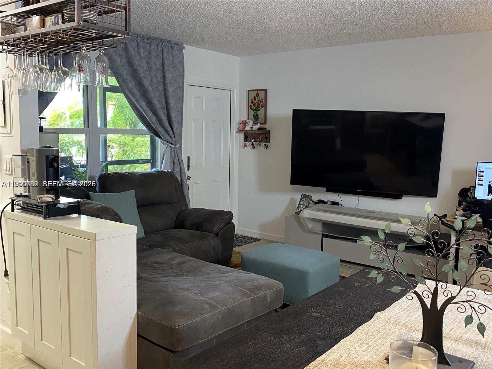 SANTA MONICA CONDOMINIUM - Residential Lease