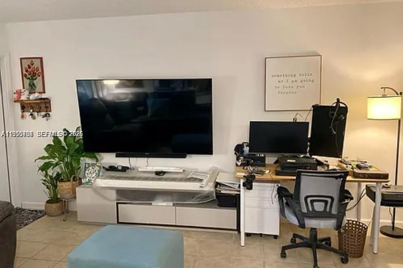 SANTA MONICA CONDOMINIUM - Residential Lease