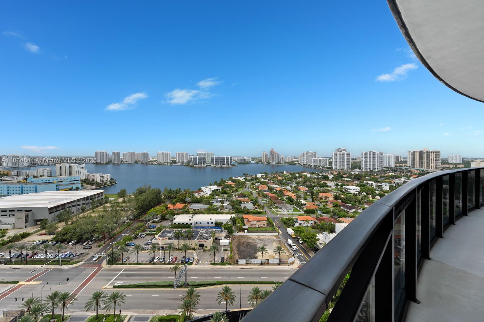 18555 COLLINS AVENUE COND - Residential