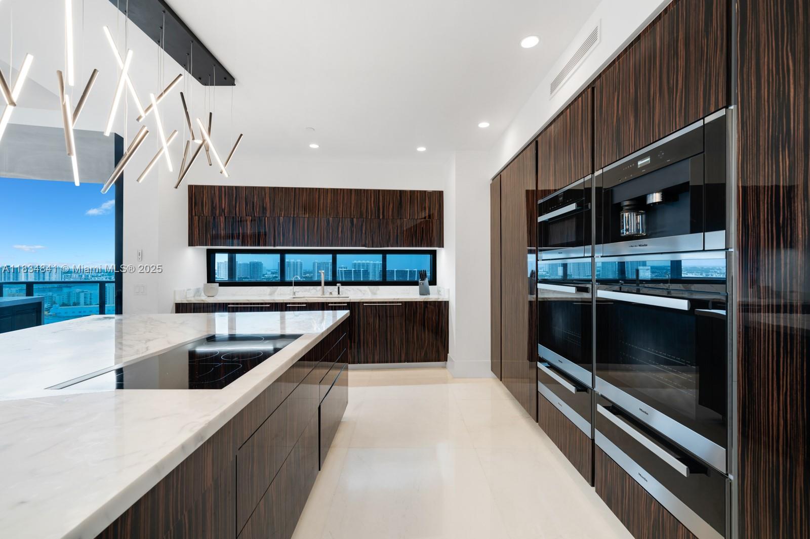 18555 COLLINS AVENUE COND - Residential