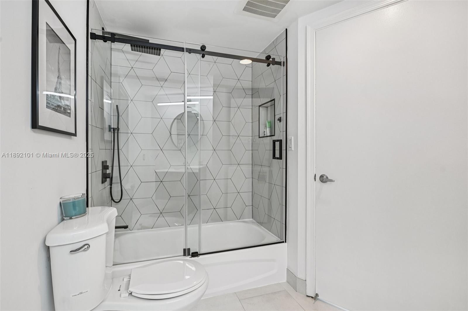 OPERA TOWER CONDO - Residential