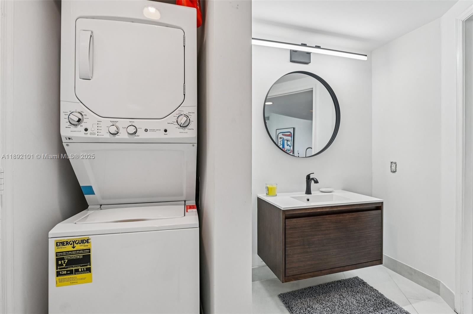 OPERA TOWER CONDO - Residential