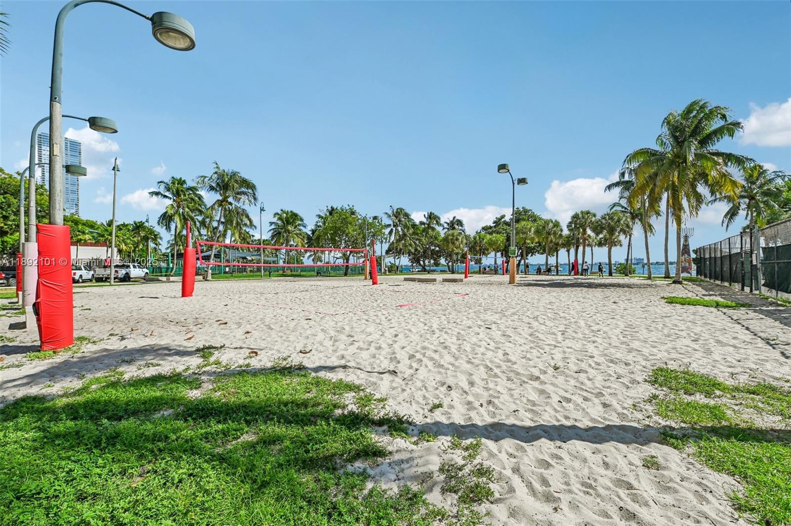 OPERA TOWER CONDO - Residential