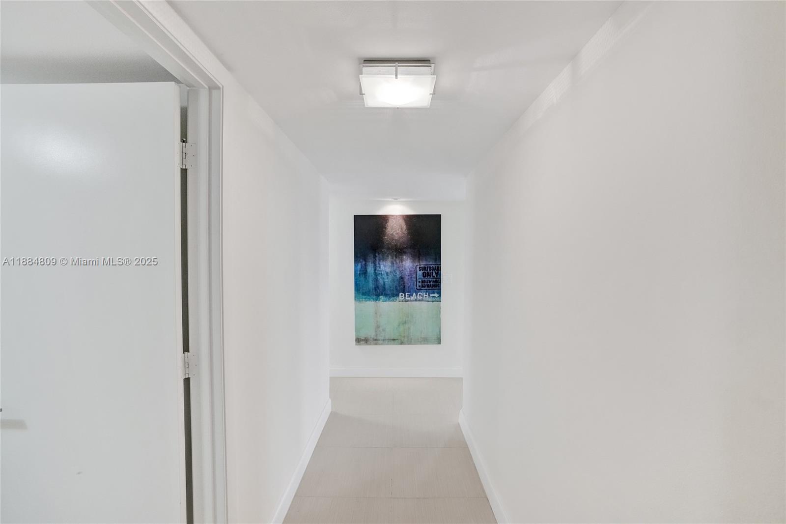 SUMMIT CONDO - Residential