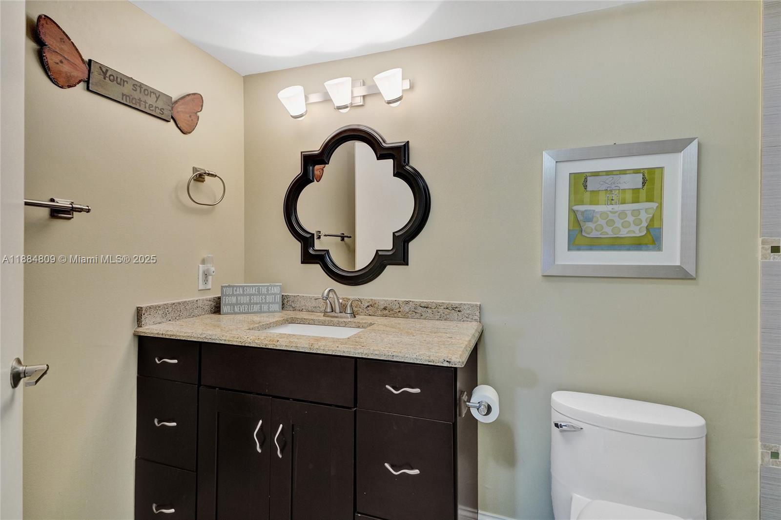 SUMMIT CONDO - Residential