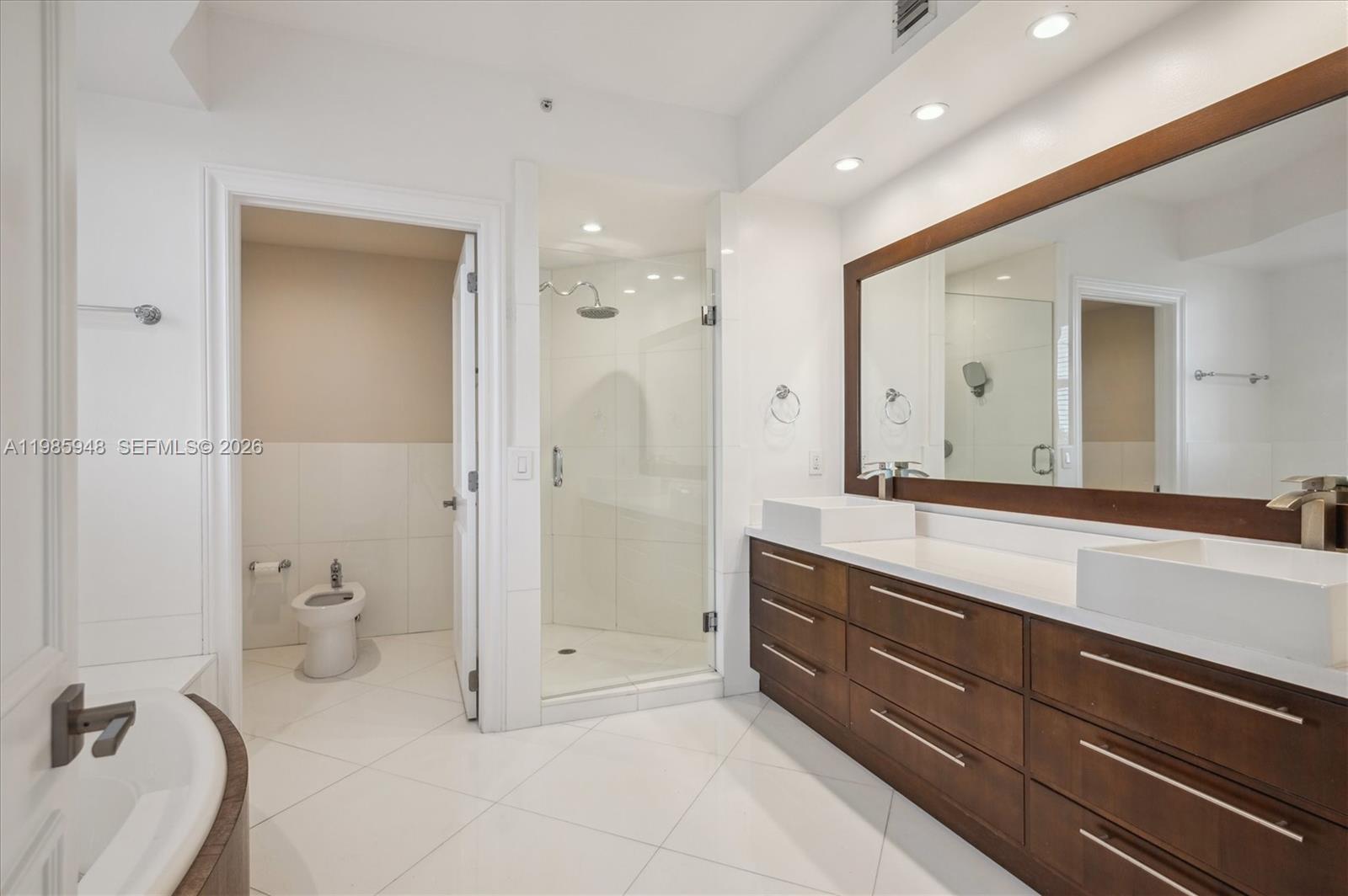 RESORT VILLA TWO CONDO - Residential Lease