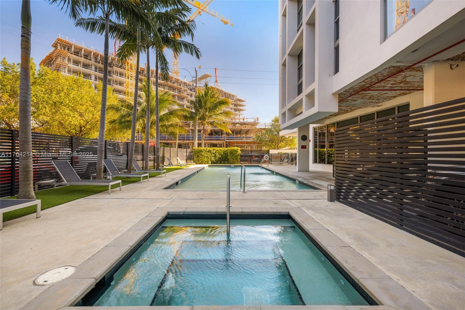 THE HIGHLANDS CONDO - Residential