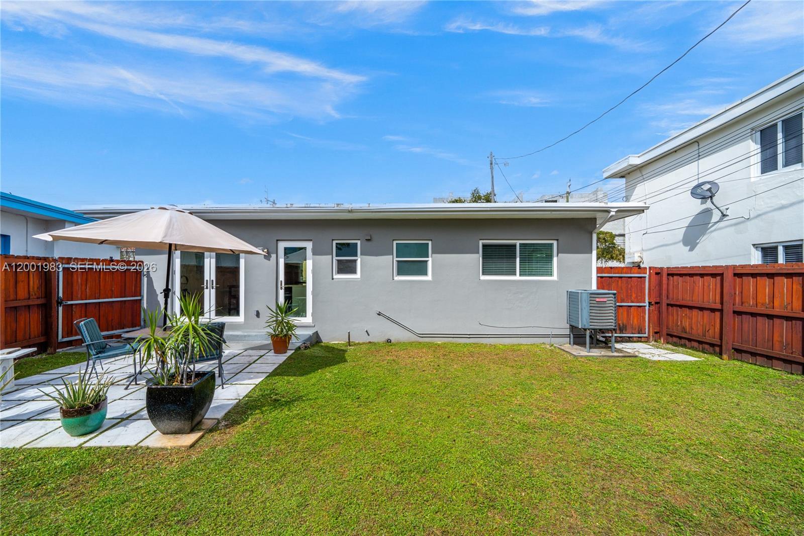 ISLE OF NORMANDY MIAMI VI - Residential