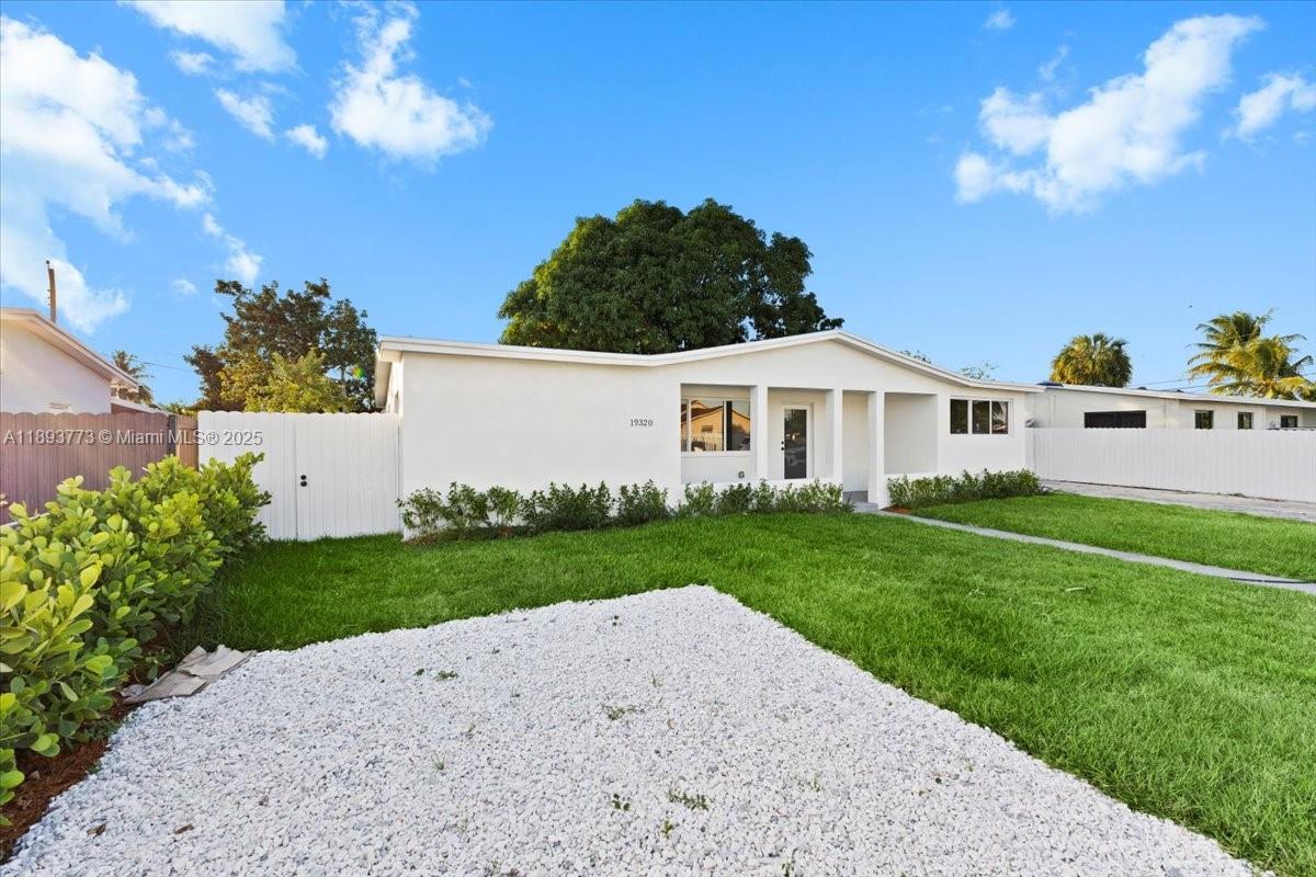 19320 NW 37th Ave