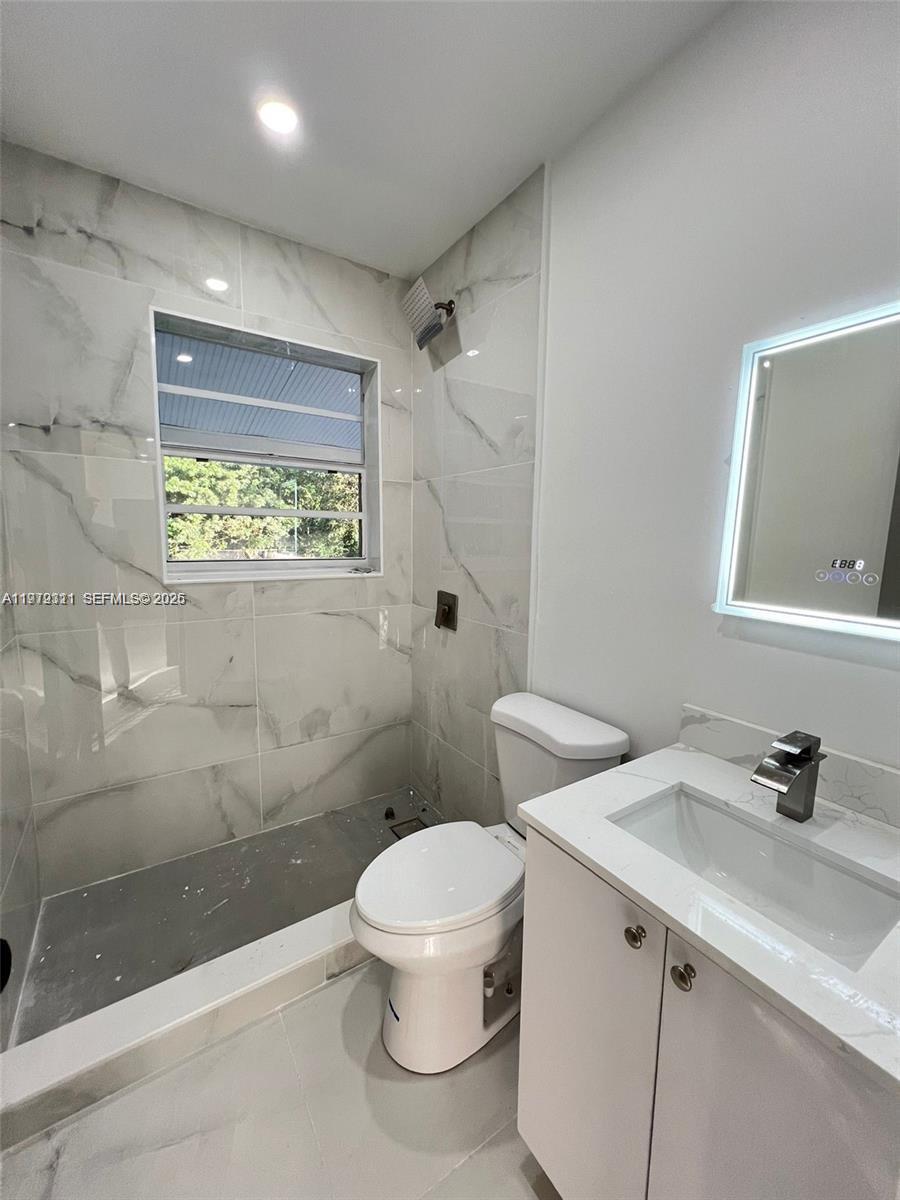 VENETIAN GARDENS ACRESPB - Residential Income