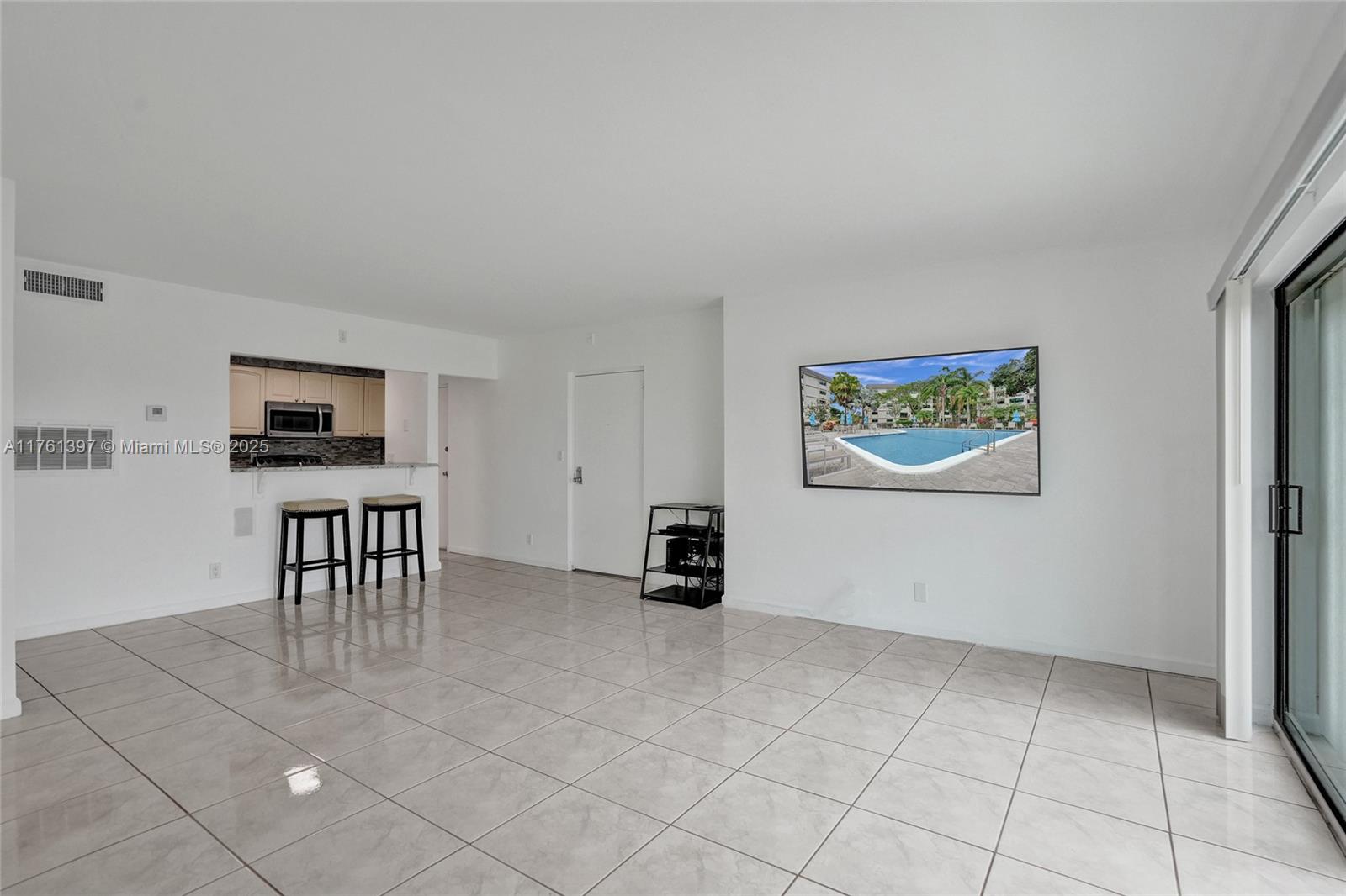 900 River Reach Dr 505