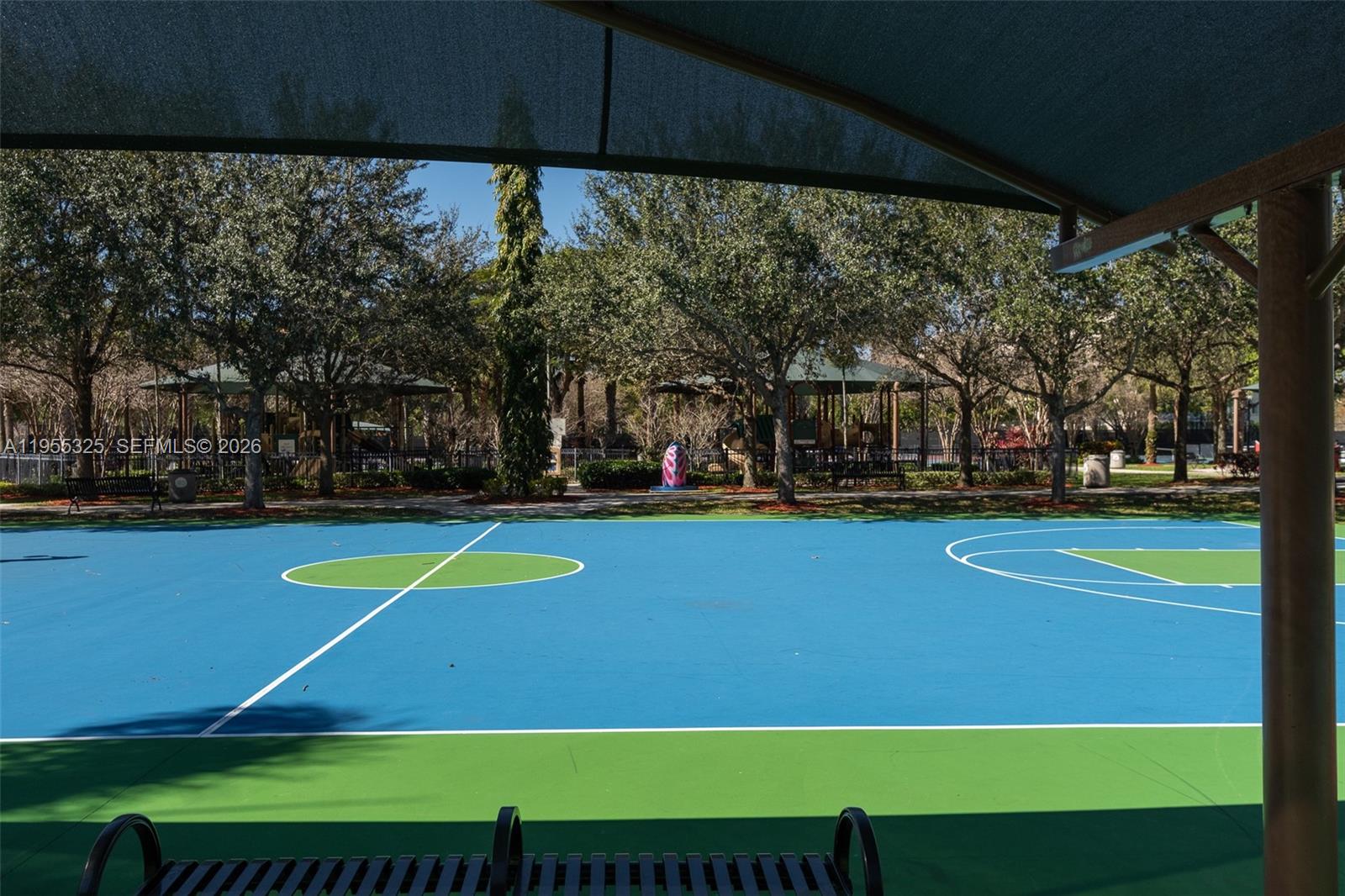 NO 123 PALM-AIRE COUNTRY - Residential