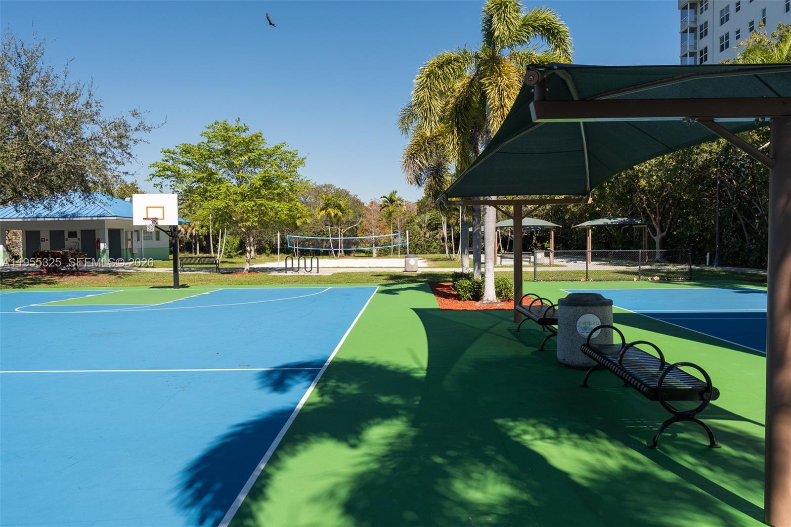 NO 123 PALM-AIRE COUNTRY - Residential