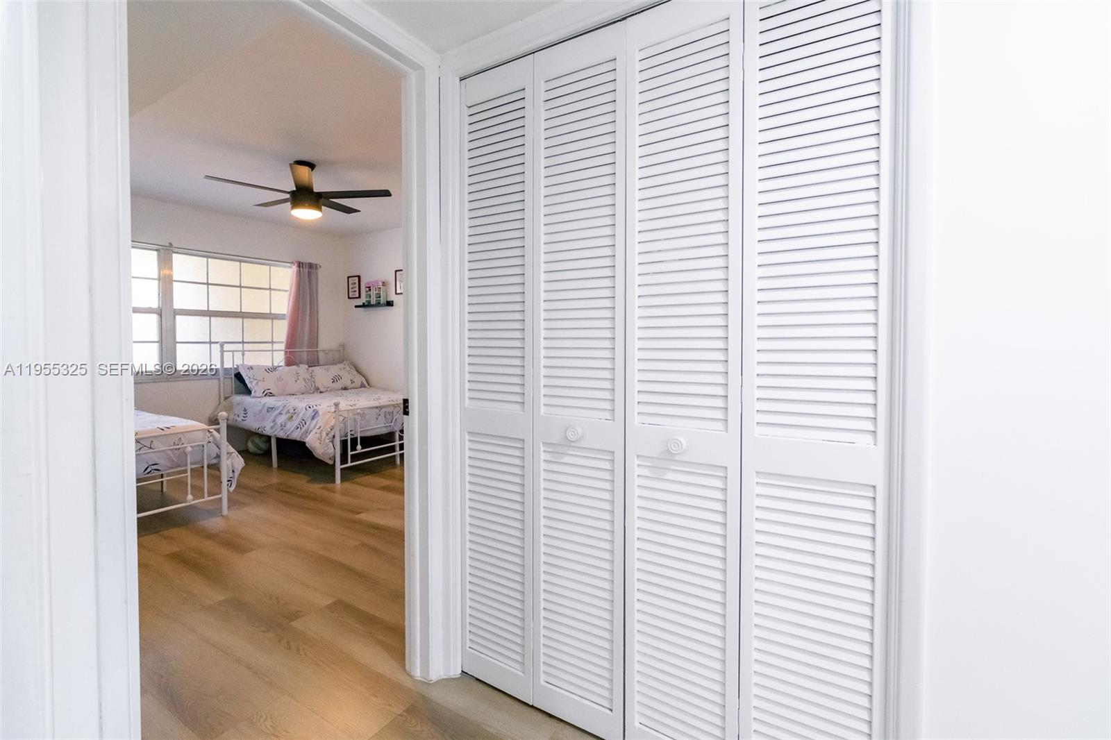 NO 123 PALM-AIRE COUNTRY - Residential