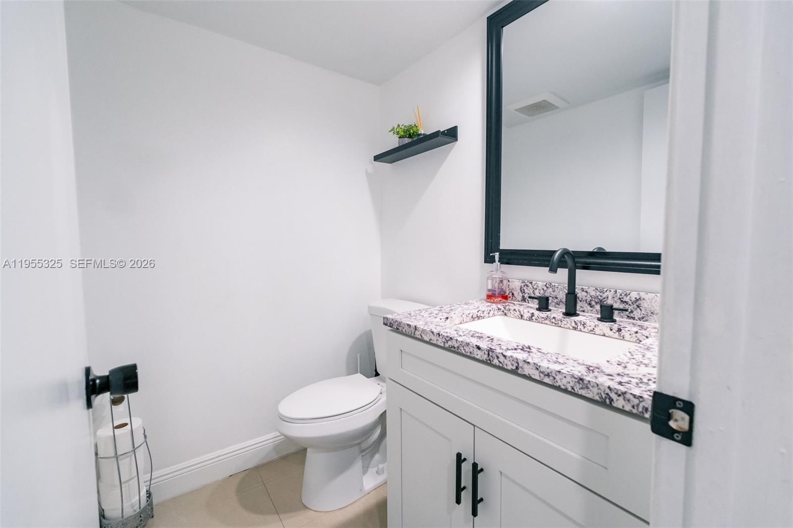 NO 123 PALM-AIRE COUNTRY - Residential