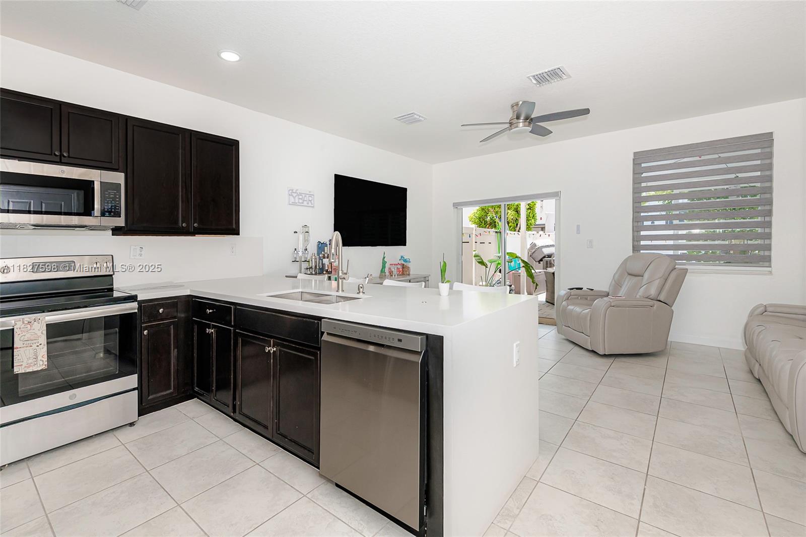 AQUABELLA SECTION TWO - Residential